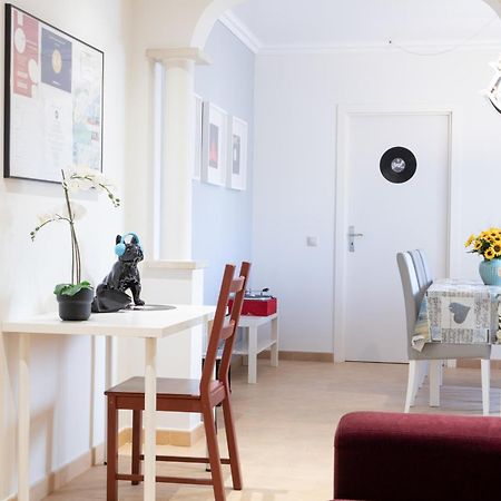 Vinyl Flat Bed & Breakfast - Rooms 라고스 외부 사진
